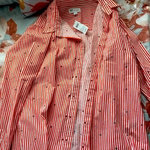 GAP long sleeve shirt